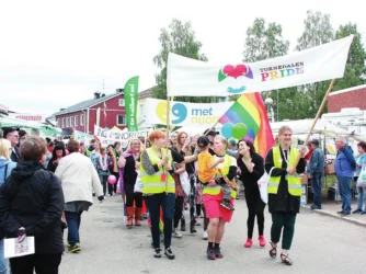 I år är det tio år sedan Tornedalen Pride arrangerades för första gången. Det blir ett jubileum som bjuder på en hel del nostalgi (Arkivbild). 
Foto: Anders Sjöberg